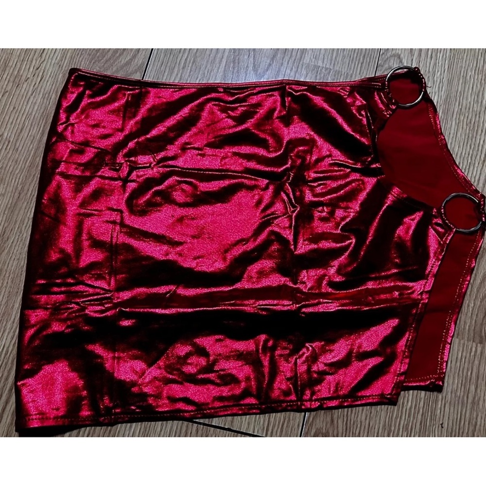 Sexy metallic red miniskirt open side